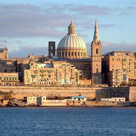 Seafront Luxury Apartment With Pool Sliema Zewnętrze zdjęcie