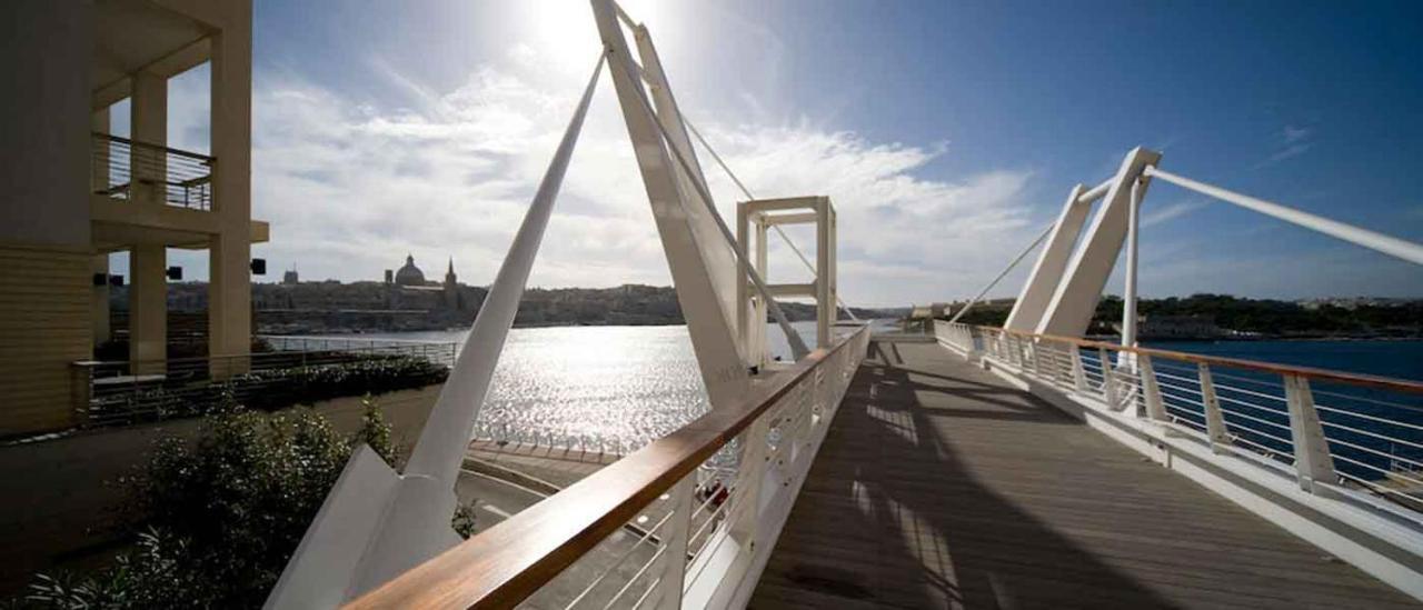 Seafront Luxury Apartment With Pool Sliema Zewnętrze zdjęcie