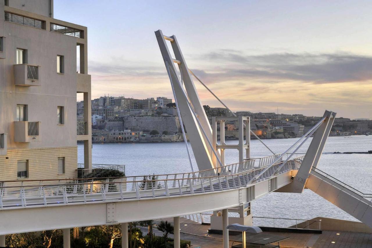 Seafront Luxury Apartment With Pool Sliema Zewnętrze zdjęcie