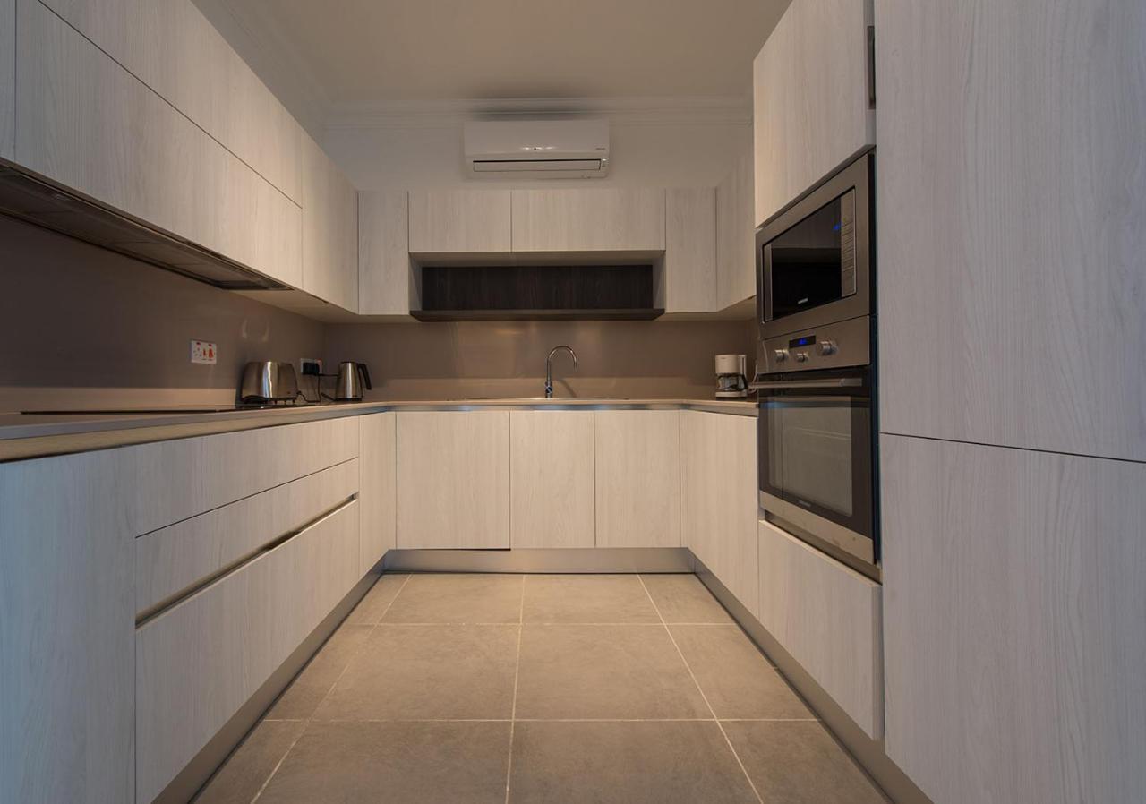Seafront Luxury Apartment With Pool Sliema Zewnętrze zdjęcie
