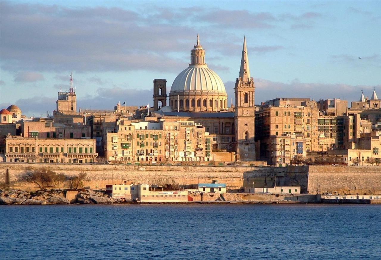 Seafront Luxury Apartment With Pool Sliema Zewnętrze zdjęcie
